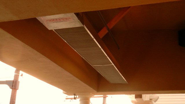 outdoor-infrared-heater-under-attached-roof